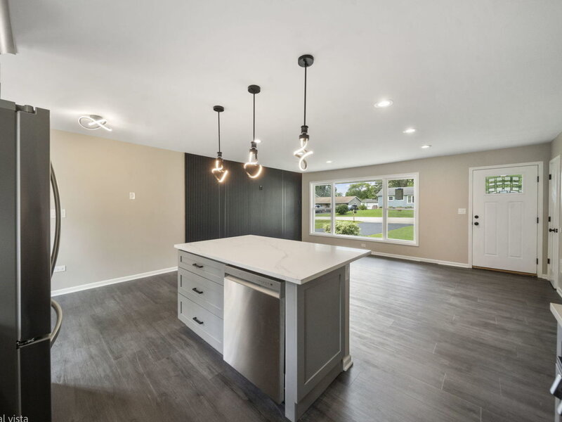 2 Diane Avenue Glen Ellyn IL 60137