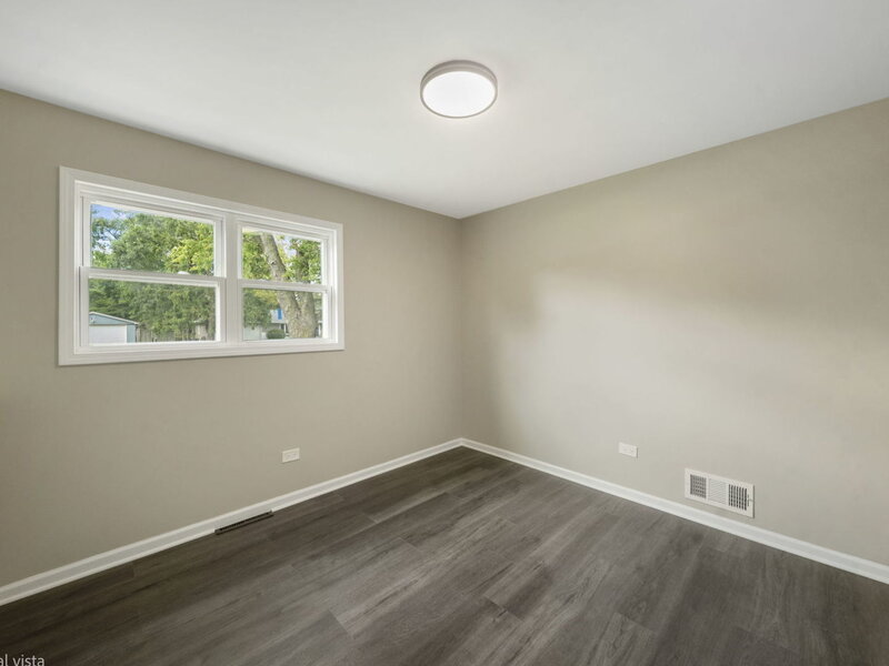 2 Diane Avenue Glen Ellyn IL 60137