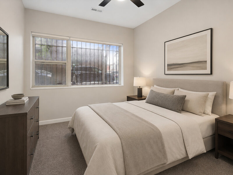 3923 W Ainslie Street Chicago IL 60625