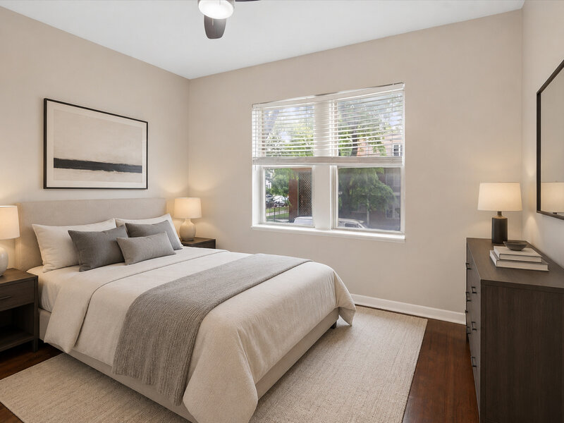 3923 W Ainslie Street Chicago IL 60625
