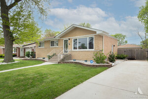 Photo of 15330 Ingleside Avenue South Holland IL 60473