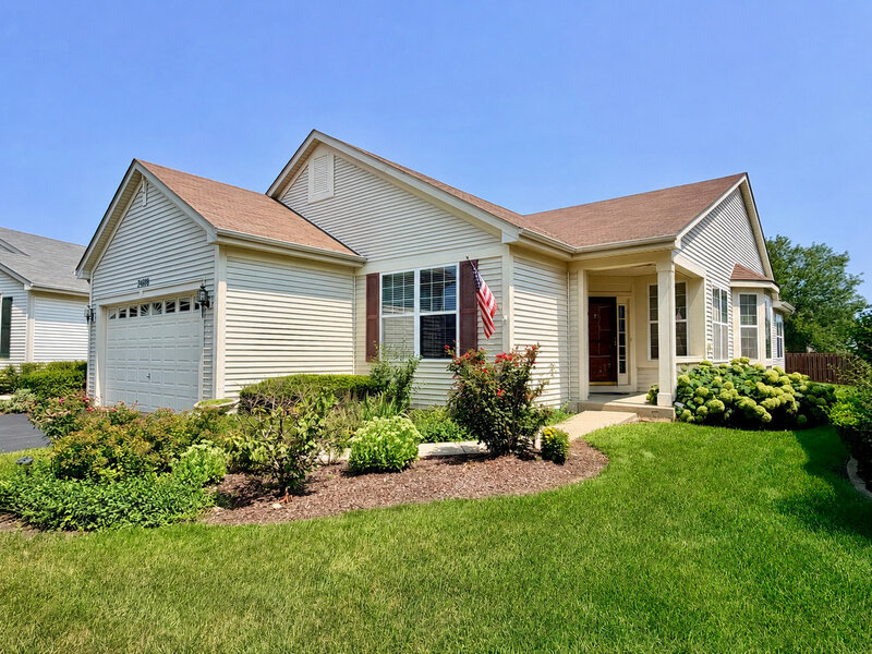 21100 Serene Lake Way Crest Hill IL 60403