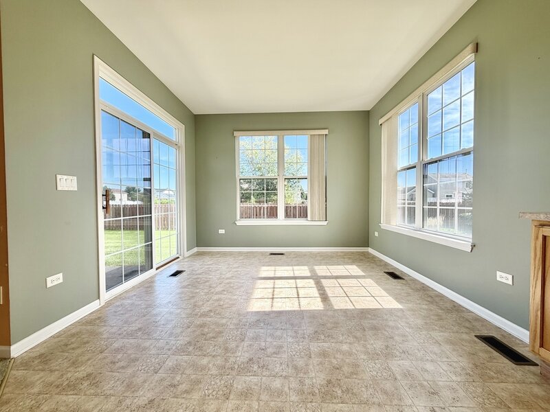 21100 Serene Lake Way Crest Hill IL 60403