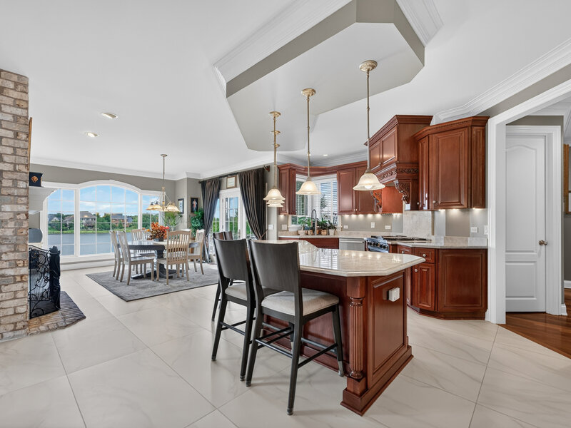 39 Goldenrod Drive St. Charles IL 60175