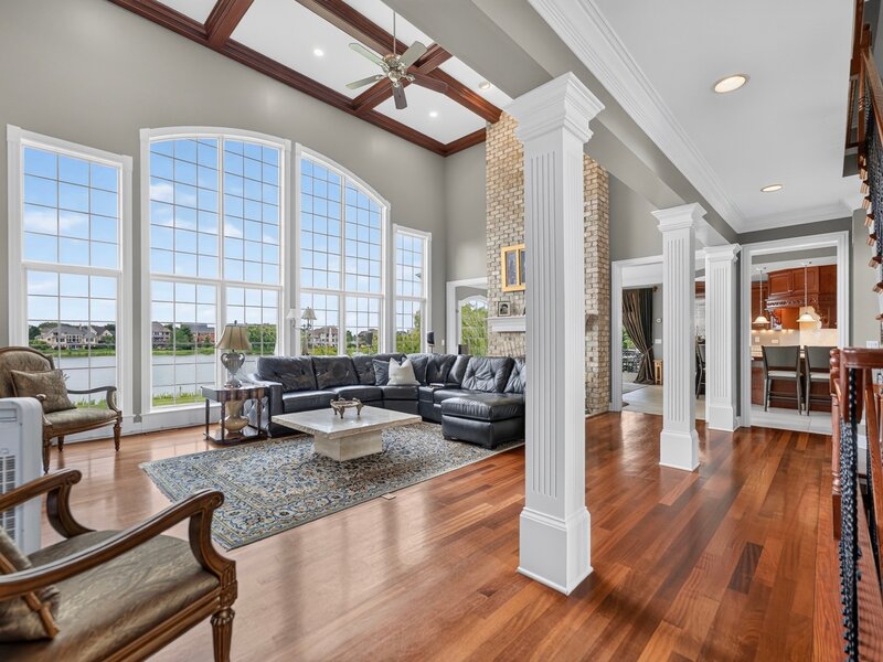 39 Goldenrod Drive St. Charles IL 60175