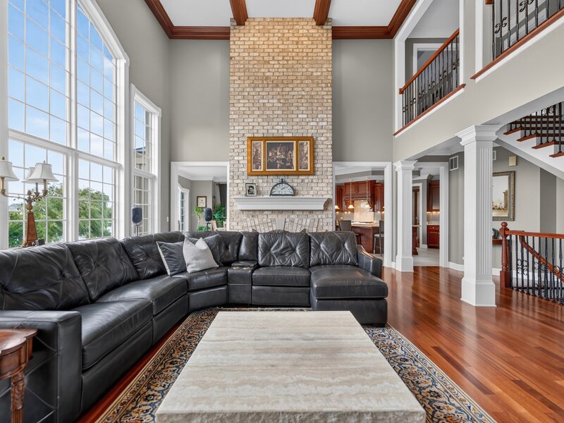 39 Goldenrod Drive St. Charles IL 60175