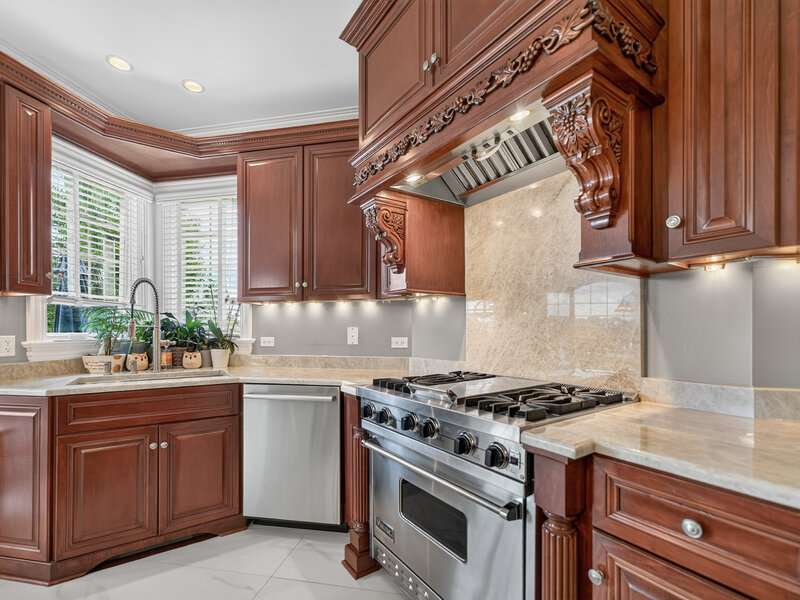 39 Goldenrod Drive St. Charles IL 60175