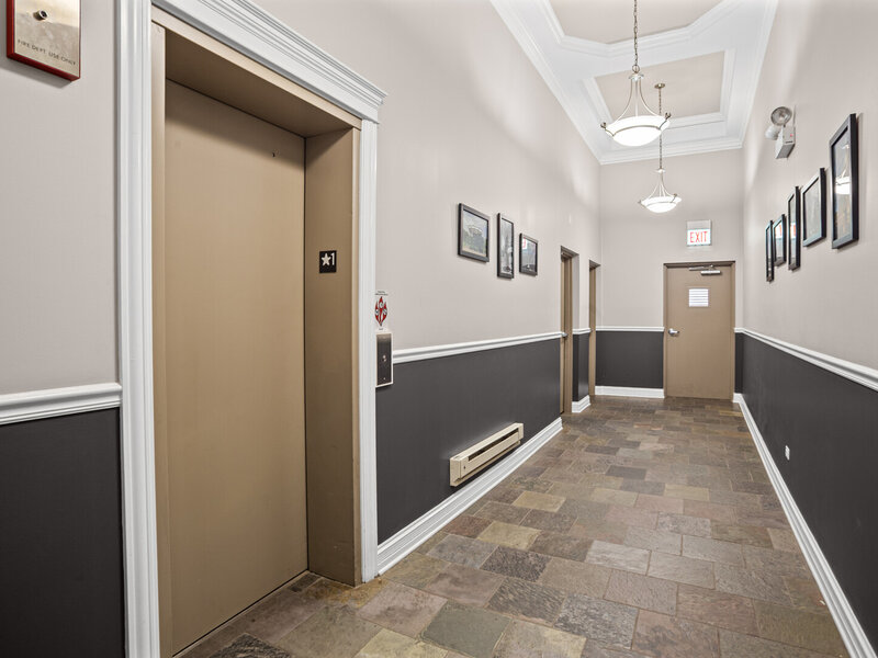 2450 W Montrose Avenue Chicago IL 60618