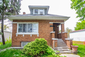 Photo of 9226 S Ellis Avenue Chicago IL 60619