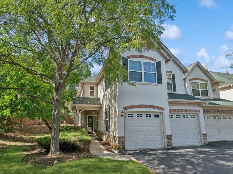 415 Shadow Creek Drive Vernon Hills IL 60061