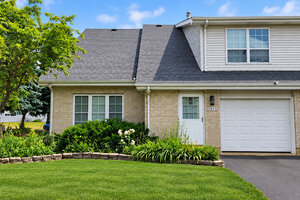 Photo of 2075 Susanna Way Crest Hill IL 60403