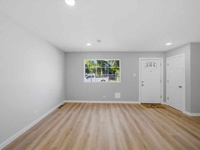 6733 S Throop Street Chicago IL 60636