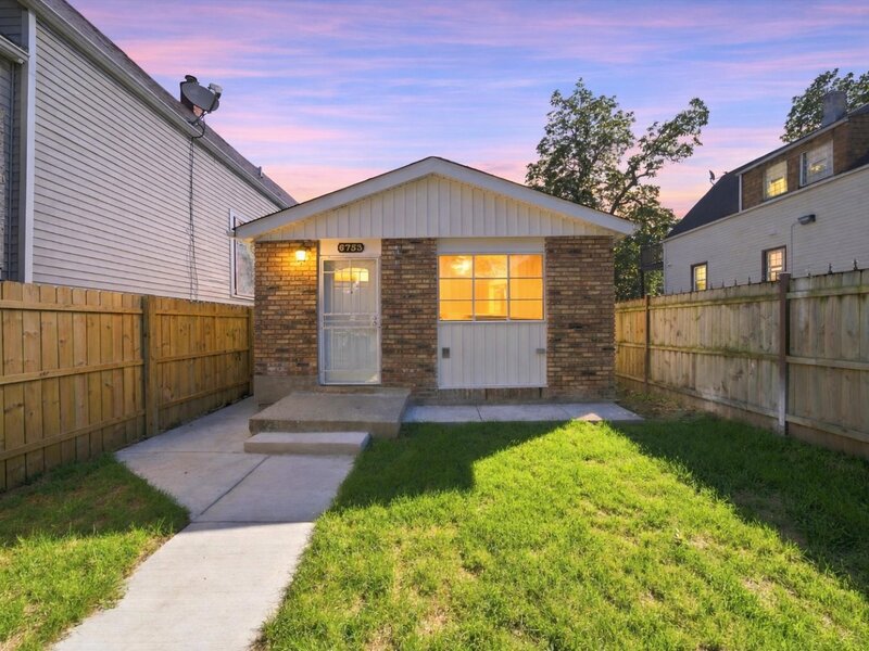 6733 S Throop Street Chicago IL 60636