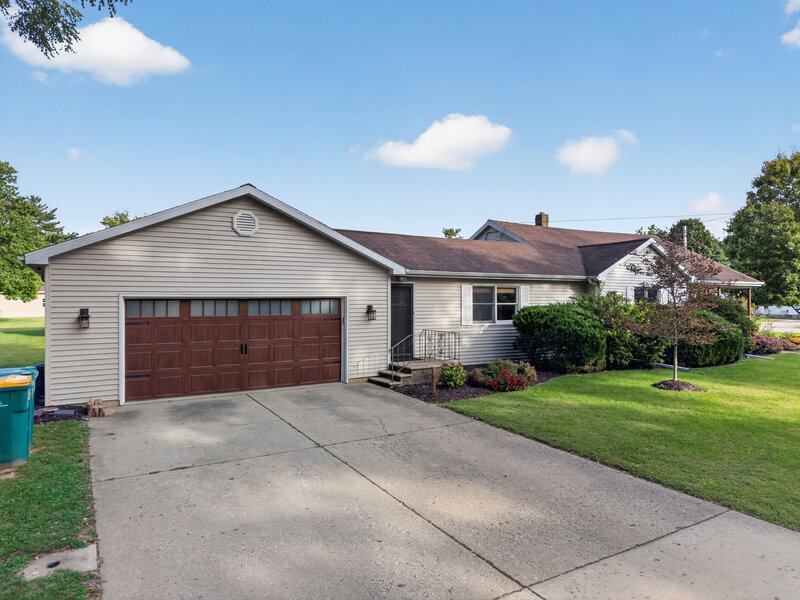 901 Lowden Road Streator IL 61364