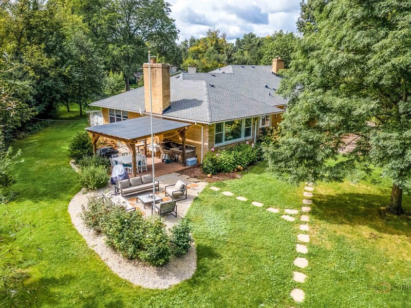 257 N Brookdale Lane Palatine IL 60067