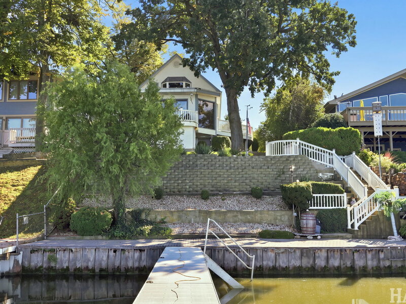 100 Lake Lane Fox Lake IL 60020