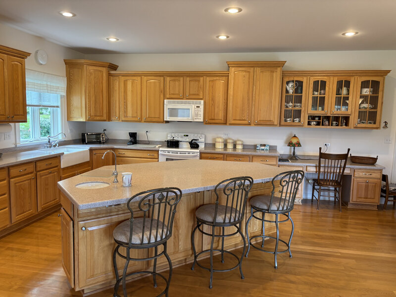 1518 W Lincoln Road Mchenry IL 60051