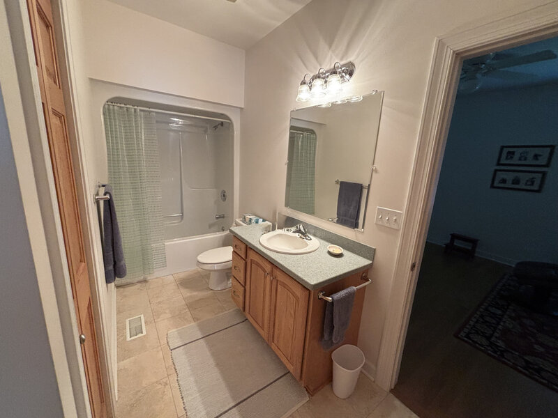1518 W Lincoln Road Mchenry IL 60051
