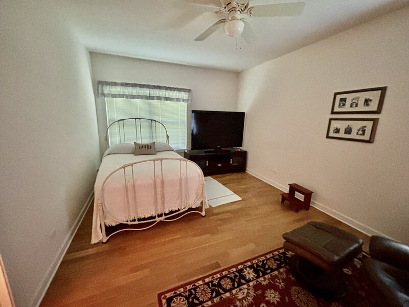 1518 W Lincoln Road Mchenry IL 60051