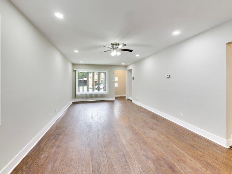 14129 S La Salle Street Riverdale IL 60827