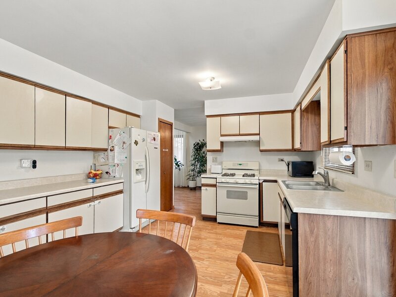 146 Michael Avenue Mundelein IL 60060