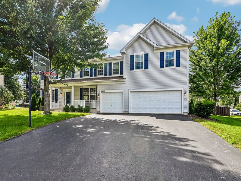2453 Cushing Lane Aurora IL 60503