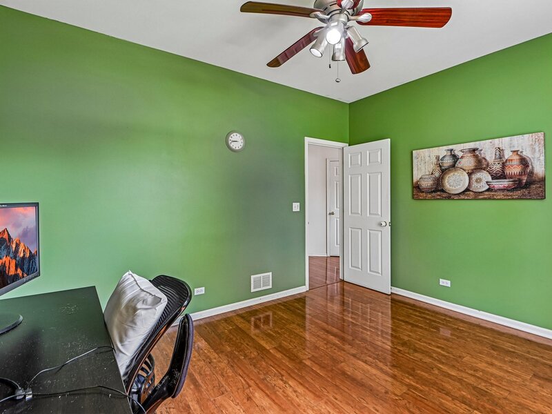 2453 Cushing Lane Aurora IL 60503