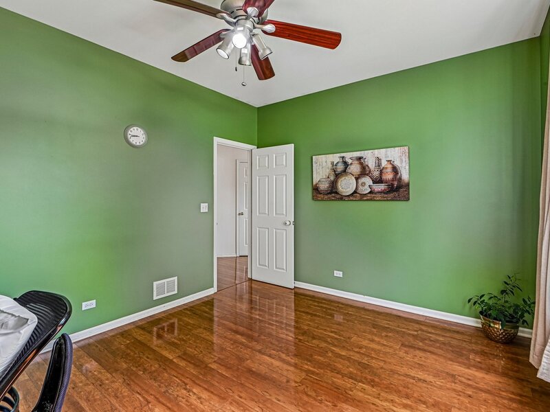 2453 Cushing Lane Aurora IL 60503