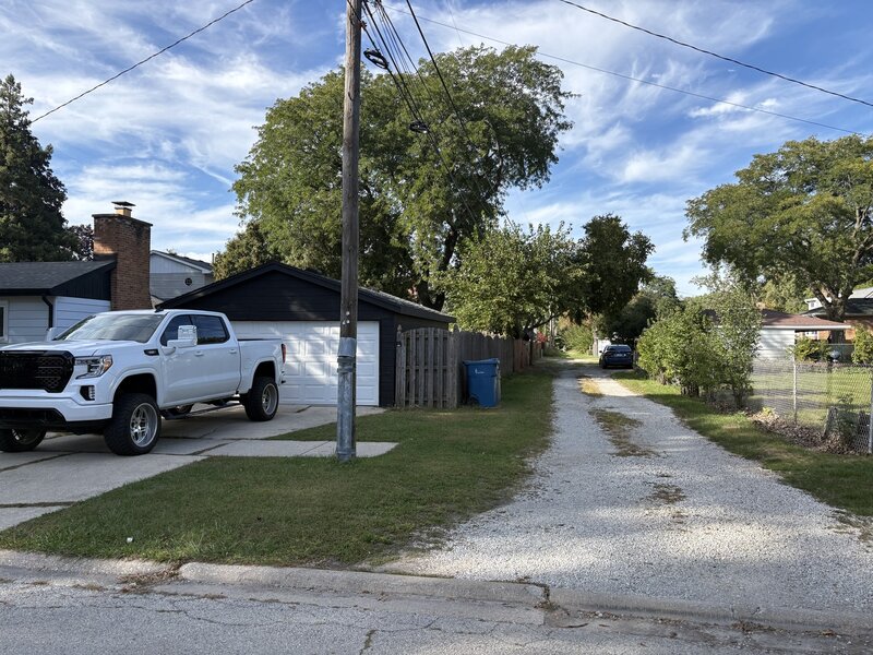 10159 S Kolin Avenue Oak Lawn IL 60453