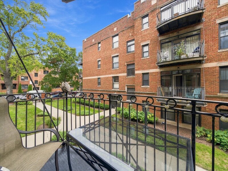 1627 W Fargo Avenue Chicago IL 60626