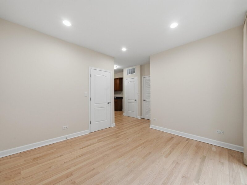 1627 W Fargo Avenue Chicago IL 60626