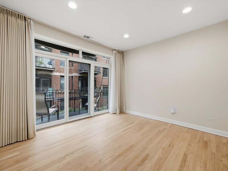 1627 W Fargo Avenue Chicago IL 60626