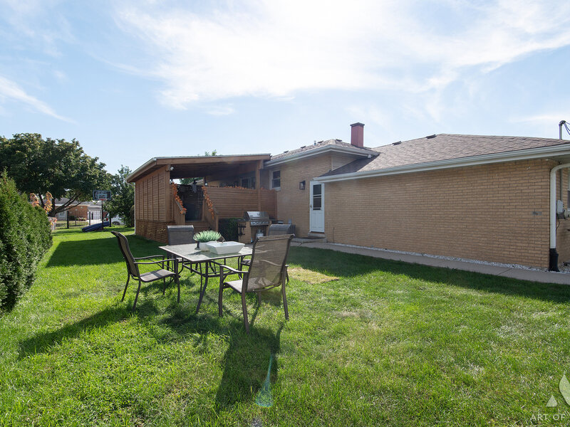 5858 W 82nd Street Burbank IL 60459