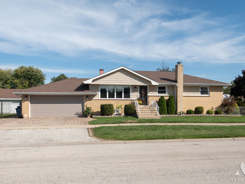 5858 W 82nd Street Burbank IL 60459
