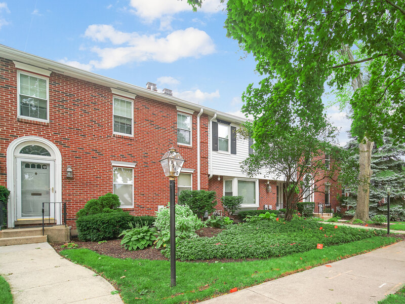 9054 Forestview Road Evanston IL 60203