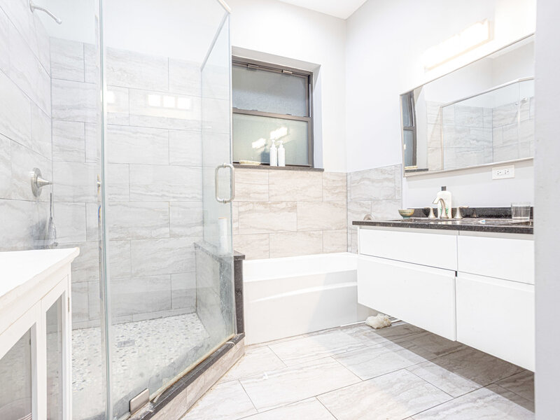 4453 S Lake Park Avenue Chicago IL 60653