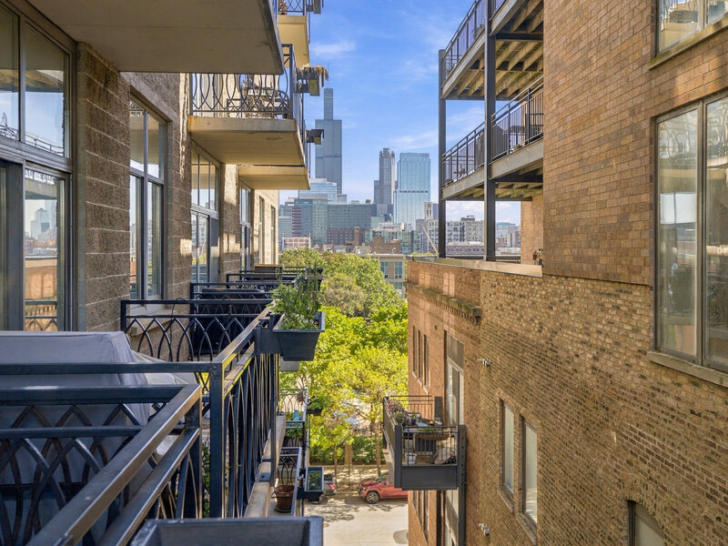 1201 W Adams Street Chicago IL 60607