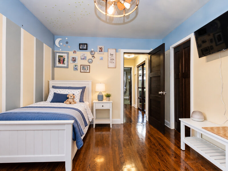 2552 W 81st Place Chicago IL 60652