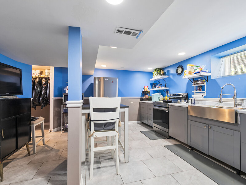 2552 W 81st Place Chicago IL 60652
