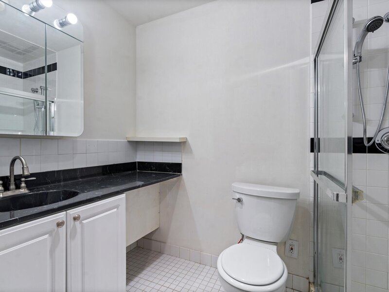 230 E Ontario Street Chicago IL 60611