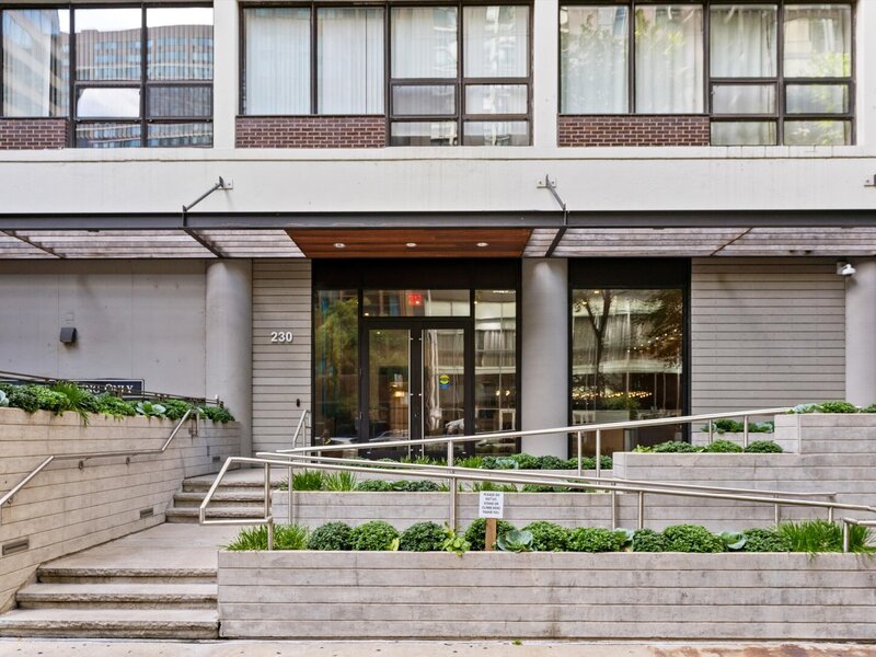 230 E Ontario Street Chicago IL 60611