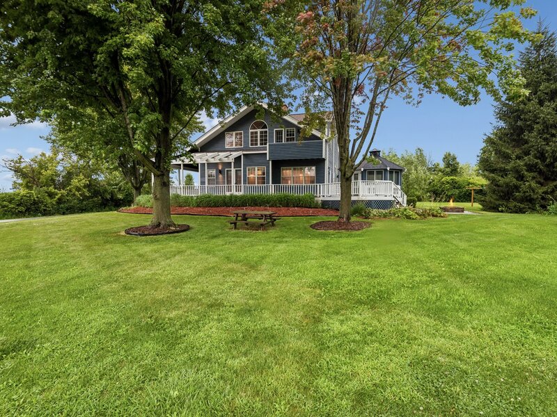 15 Winding Branch Road Hawthorn Woods IL 60047