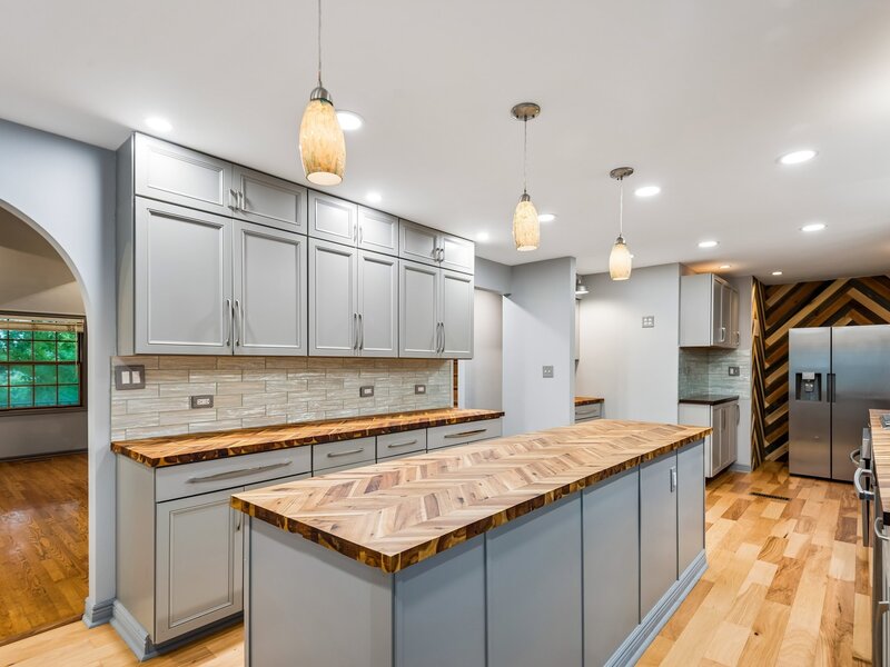 15 Winding Branch Road Hawthorn Woods IL 60047
