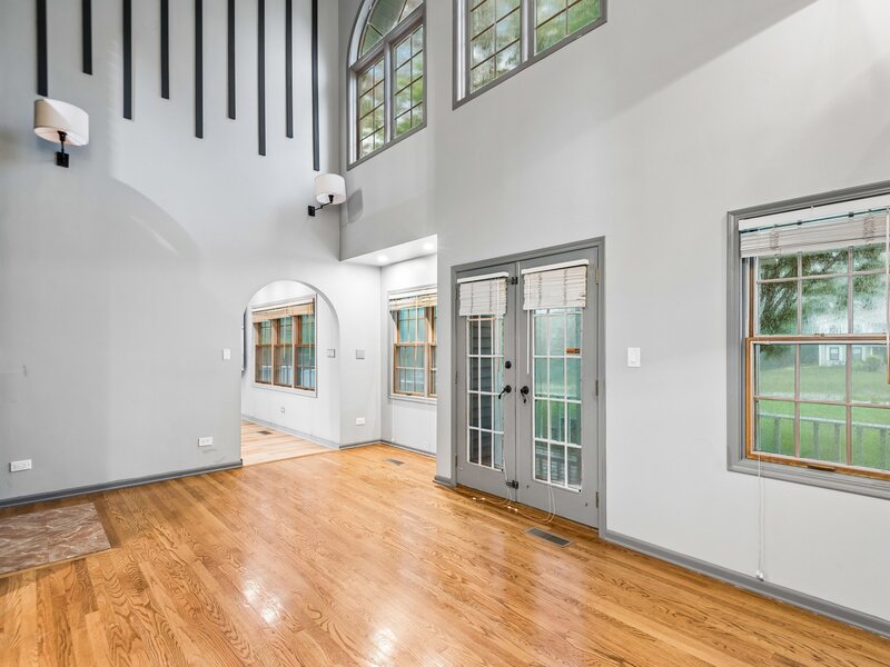 15 Winding Branch Road Hawthorn Woods IL 60047