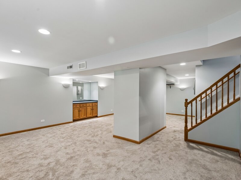 15 Winding Branch Road Hawthorn Woods IL 60047