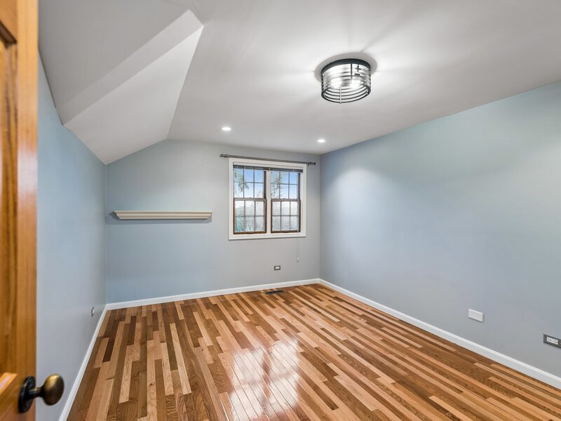 15 Winding Branch Road Hawthorn Woods IL 60047