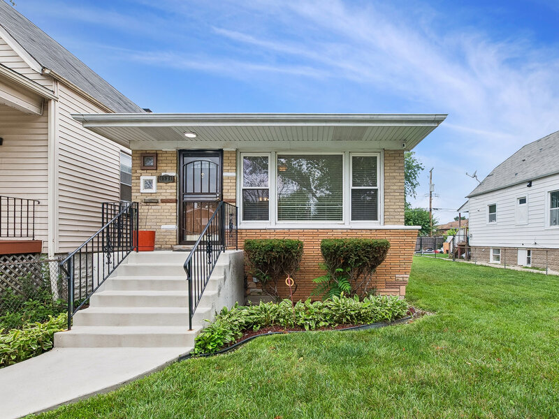 6534 S Bell Avenue Chicago IL 60636