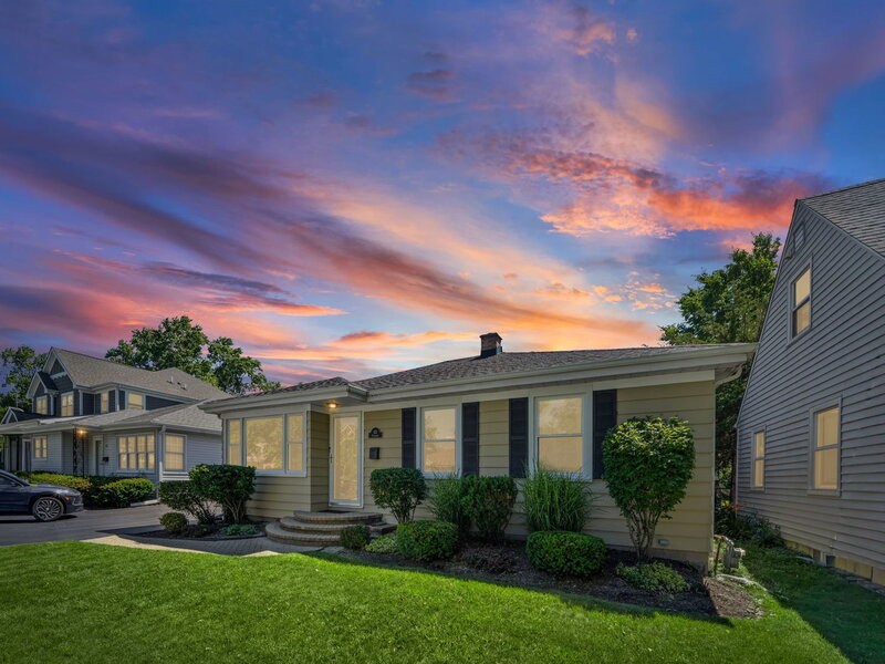 931 N Fernandez Avenue Arlington Heights IL 60004