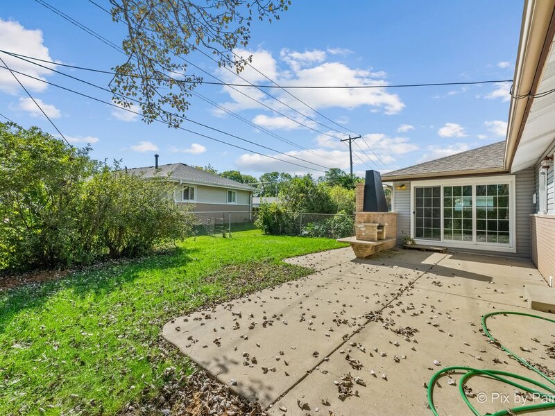 365 Kingman Lane Hoffman Estates IL 60169