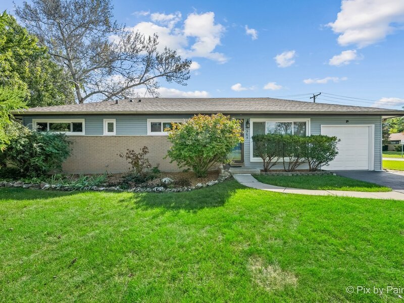 365 Kingman Lane Hoffman Estates IL 60169